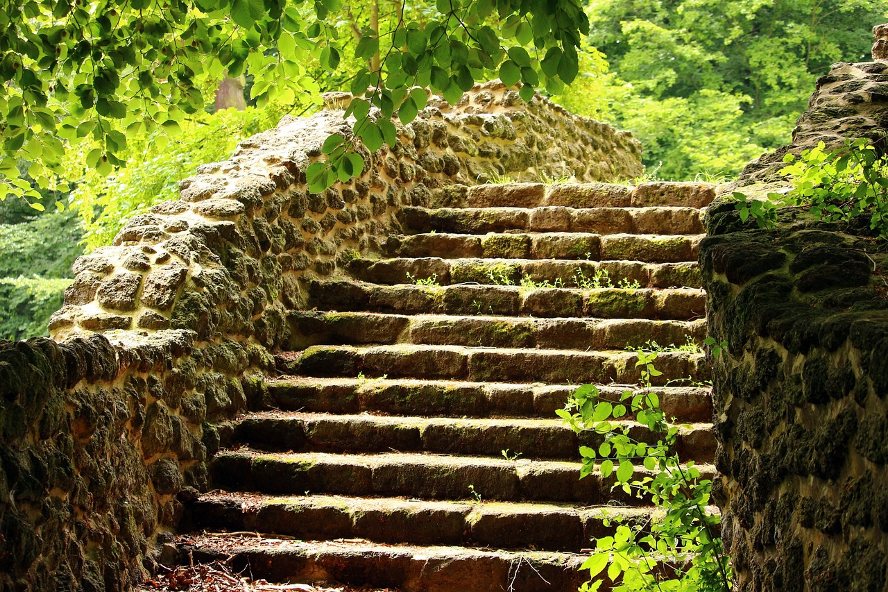 Keeping Stairs and Balustrades Safe in Homes